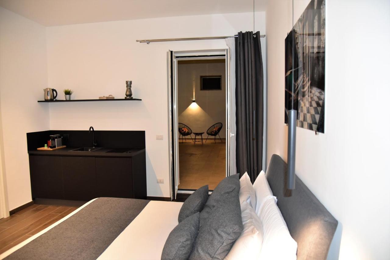 Gl Rooms And Apartments Bari Exteriör bild